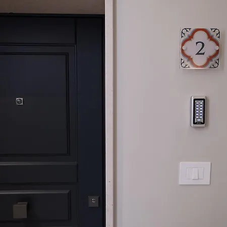Palazzo Pisani - * باري