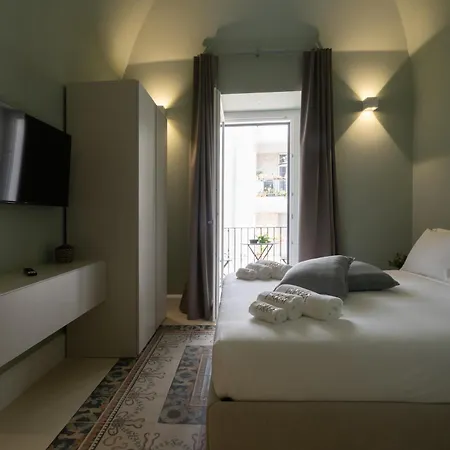 Palazzo Pisani - Bari Apartment *